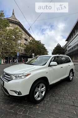 Внедорожник / Кроссовер Toyota Highlander 2013 в Одессе