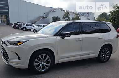 Toyota Highlander 2023