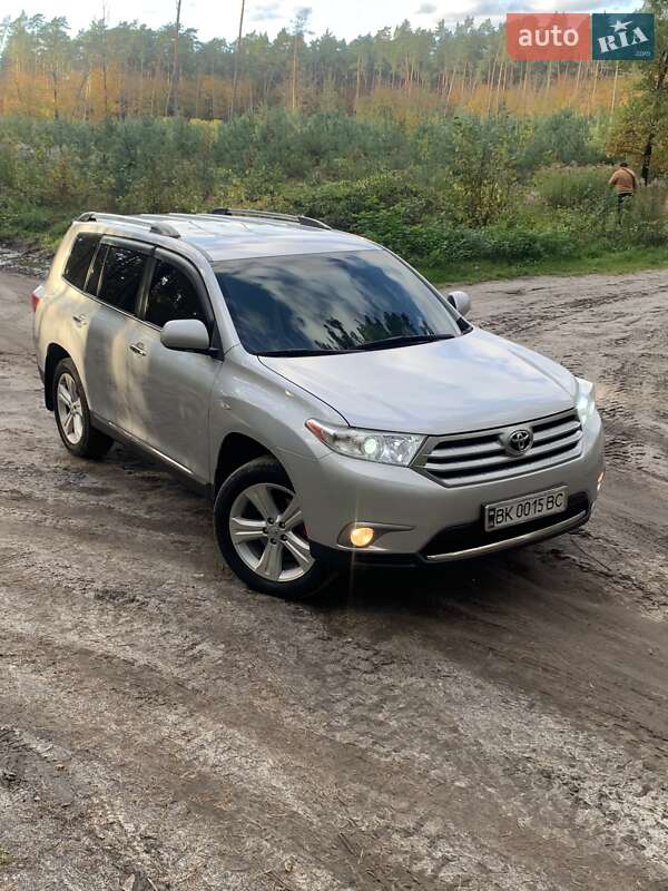 Toyota Highlander 2011