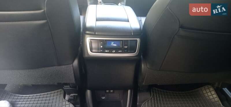 Внедорожник / Кроссовер Toyota Highlander 2017 в Броварах фото 13 Внедорожник / Кроссовер Toyota Highlander 2017 в Броварах