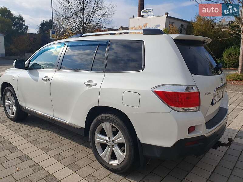 Внедорожник / Кроссовер Toyota Highlander 2011 в Харькове фото 3 Внедорожник / Кроссовер Toyota Highlander 2011 в Харькове