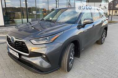 Позашляховик / Кросовер Toyota Highlander 2021 в Луцьку