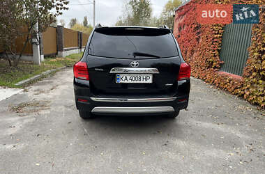 Позашляховик / Кросовер Toyota Highlander 2012 в Києві