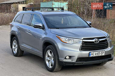 Внедорожник / Кроссовер Toyota Highlander 2016 в 