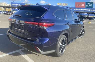 Позашляховик / Кросовер Toyota Highlander 2022 в Києві