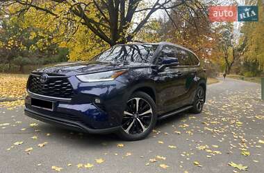 Toyota Highlander 2022