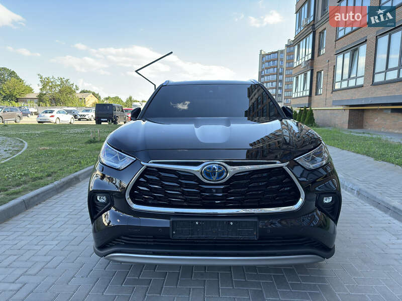 Позашляховик / Кросовер Toyota Highlander 2021 в Житомирі