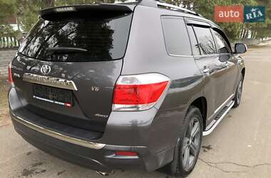 Внедорожник / Кроссовер Toyota Highlander 2012 в Киеве