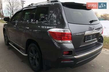 Внедорожник / Кроссовер Toyota Highlander 2012 в Киеве