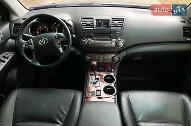 Внедорожник / Кроссовер Toyota Highlander 2012 в Киеве