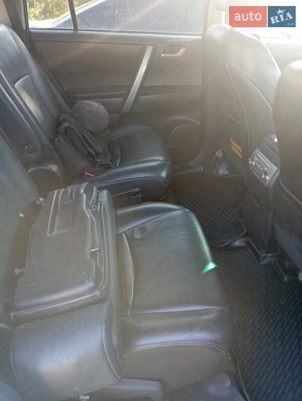 Позашляховик / Кросовер Toyota Highlander 2013 в Харкові