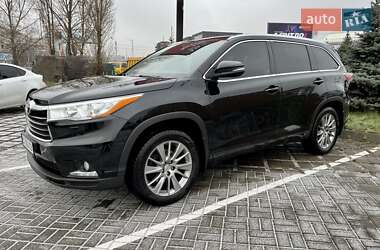 Позашляховик / Кросовер Toyota Highlander 2014 в Києві