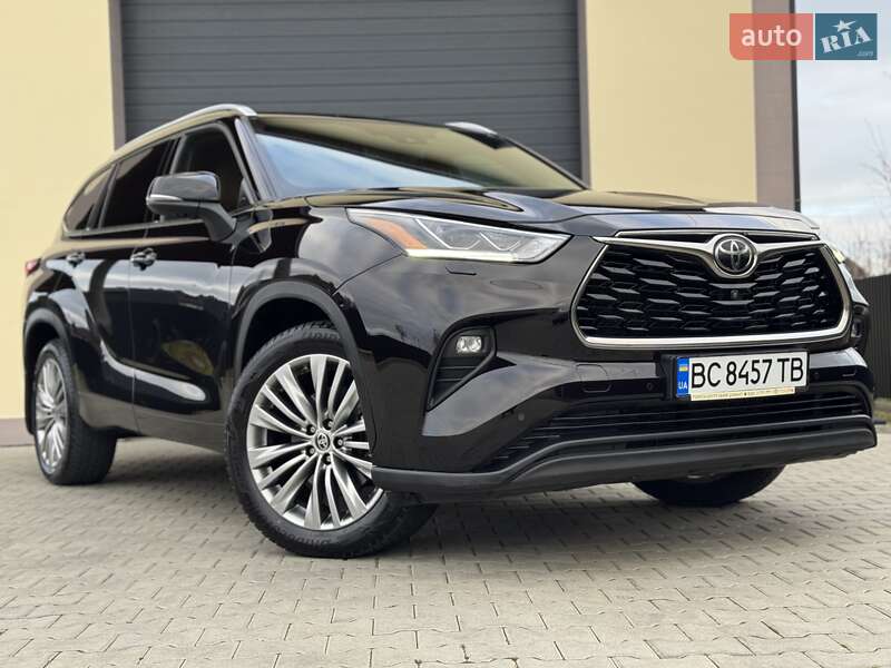 Toyota Highlander 2021