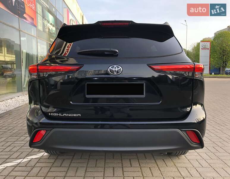 Позашляховик / Кросовер Toyota Highlander 2023 в Луцьку