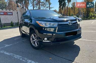 Toyota Highlander 2015