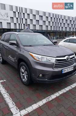 Toyota Highlander 2015