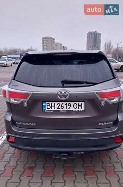 Позашляховик / Кросовер Toyota Highlander 2015 в Одесі