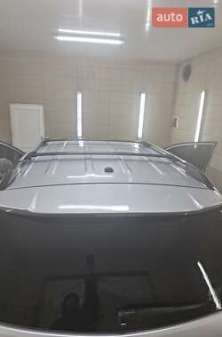 Внедорожник / Кроссовер Toyota Highlander 2013 в 