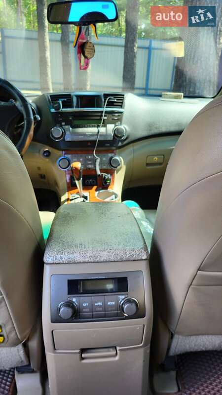 Внедорожник / Кроссовер Toyota Highlander 2008 в Смеле фото 11 Внедорожник / Кроссовер Toyota Highlander 2008 в Смеле