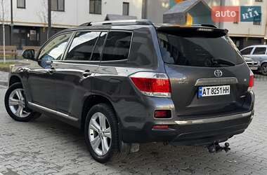 Позашляховик / Кросовер Toyota Highlander 2011 в Івано-Франківську