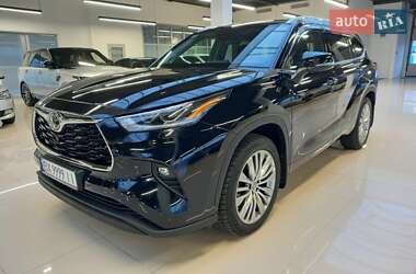 Toyota Highlander 2022