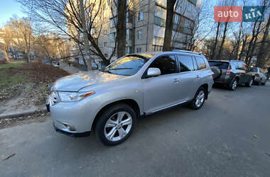 Toyota Highlander 2011