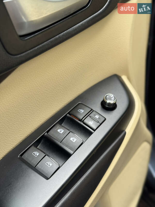 Внедорожник / Кроссовер Toyota Highlander 2017 в Барышевке фото 14 Внедорожник / Кроссовер Toyota Highlander 2017 в Барышевке