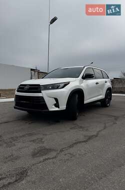 Позашляховик / Кросовер Toyota Highlander 2019 в Миколаєві