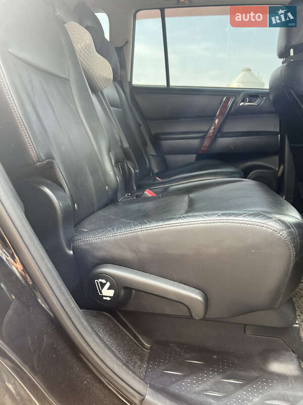 Позашляховик / Кросовер Toyota Highlander 2011 в Шептицькому