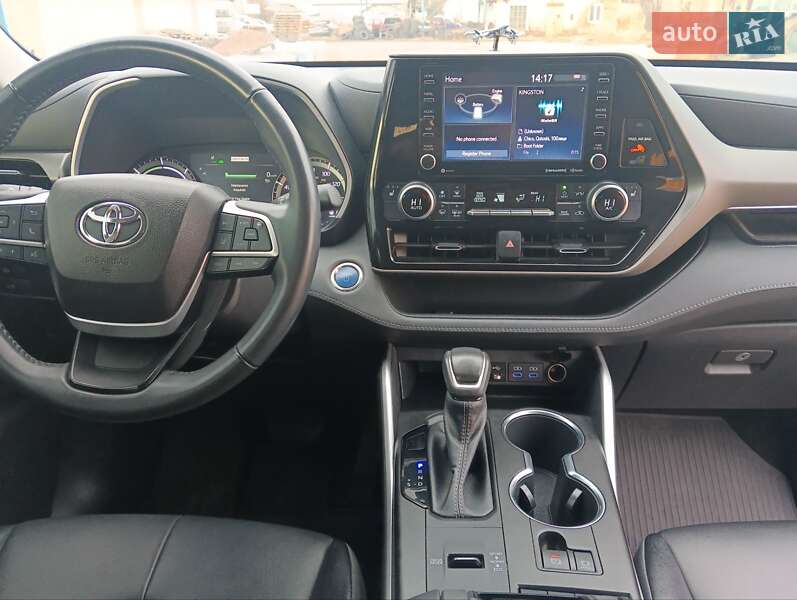 Внедорожник / Кроссовер Toyota Highlander 2022 в Дрогобыче