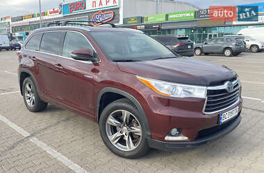 Внедорожник / Кроссовер Toyota Highlander 2015 в Киеве