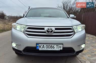 Внедорожник / Кроссовер Toyota Highlander 2010 в Киеве