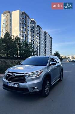 Внедорожник / Кроссовер Toyota Highlander 2014 в Хмельницком