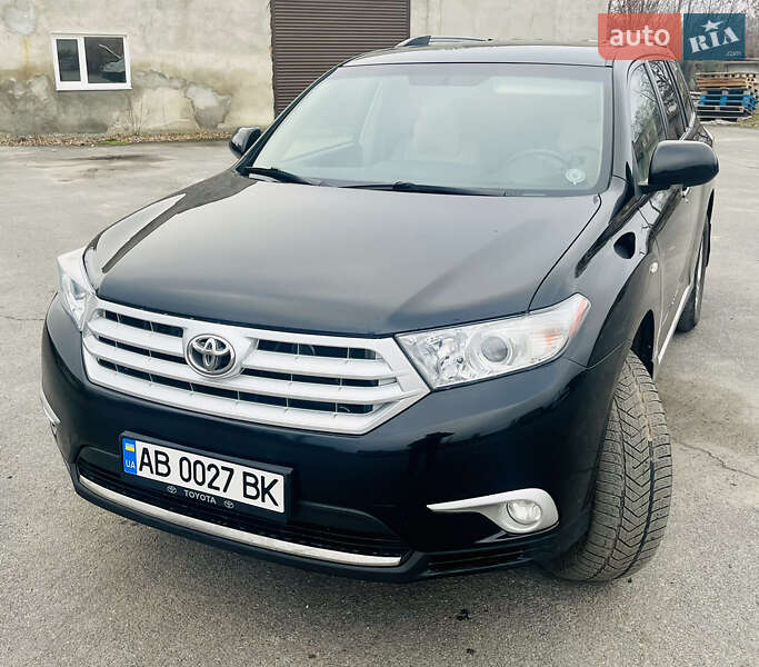 Позашляховик / Кросовер Toyota Highlander 2013 в Іллінцях