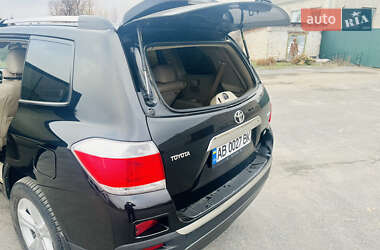 Внедорожник / Кроссовер Toyota Highlander 2013 в Ильинцах