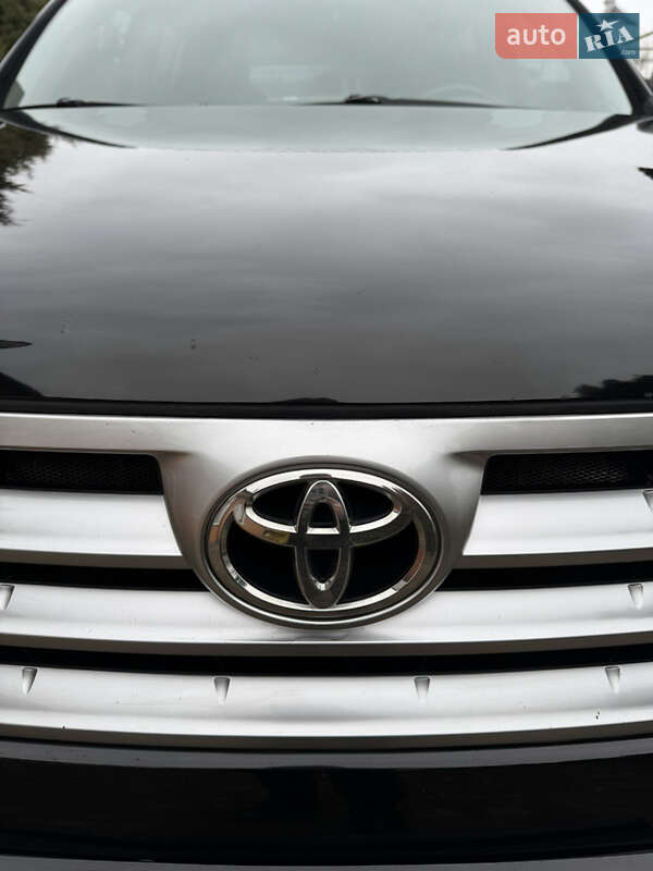 Внедорожник / Кроссовер Toyota Highlander 2011 в Ахтырке фото 6 Внедорожник / Кроссовер Toyota Highlander 2011 в Ахтырке