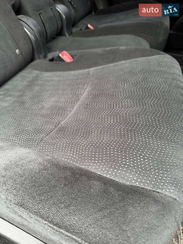 Внедорожник / Кроссовер Toyota Highlander 2011 в Ахтырке фото 46 Внедорожник / Кроссовер Toyota Highlander 2011 в Ахтырке