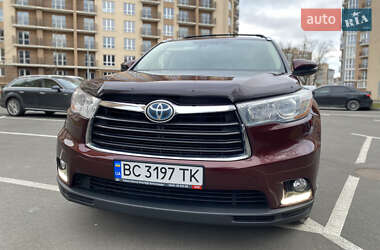 Внедорожник / Кроссовер Toyota Highlander 2015 в Киеве