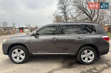 Позашляховик / Кросовер Toyota Highlander 2013 в Охтирці