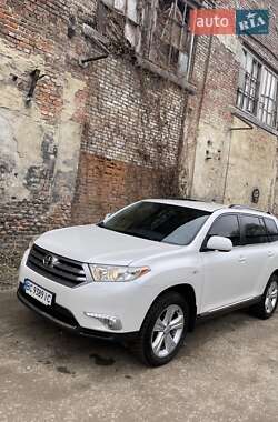 Позашляховик / Кросовер Toyota Highlander 2012 в Львові