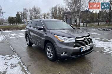 Позашляховик / Кросовер Toyota Highlander 2014 в Кривому Розі