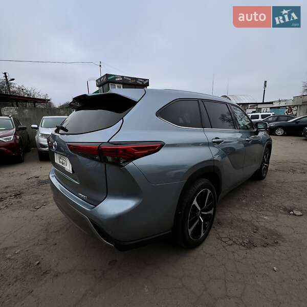 Позашляховик / Кросовер Toyota Highlander 2020 в Чернігові