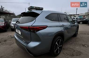 Позашляховик / Кросовер Toyota Highlander 2020 в 