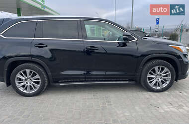 Внедорожник / Кроссовер Toyota Highlander 2014 в Золочеве