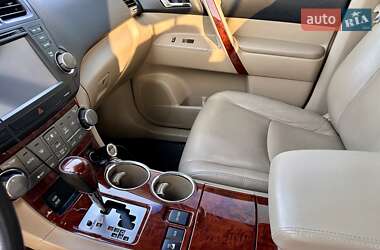 Внедорожник / Кроссовер Toyota Highlander 2012 в Киеве