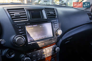 Внедорожник / Кроссовер Toyota Highlander 2013 в Днепре