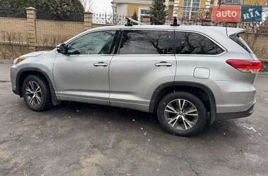 Позашляховик / Кросовер Toyota Highlander 2018 в Києві