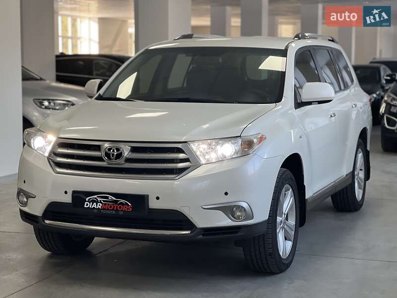 Внедорожник / Кроссовер Toyota Highlander 2012 в Полтаве