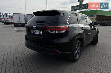 Внедорожник / Кроссовер Toyota Highlander 2016 в 