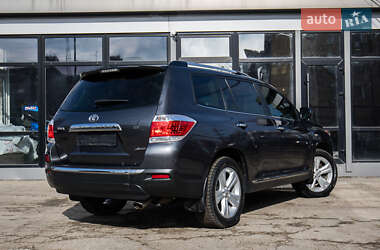 Внедорожник / Кроссовер Toyota Highlander 2011 в Киеве